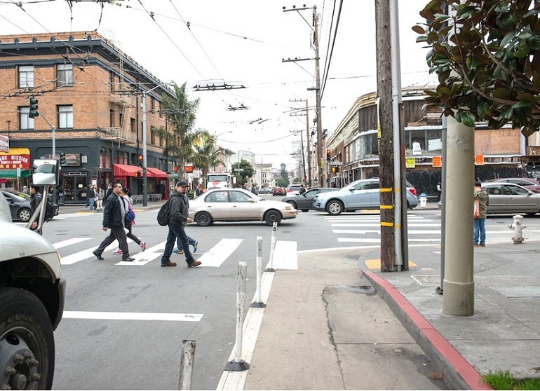 three-ways-painted-safety-zones-make-people-safer-sfmta